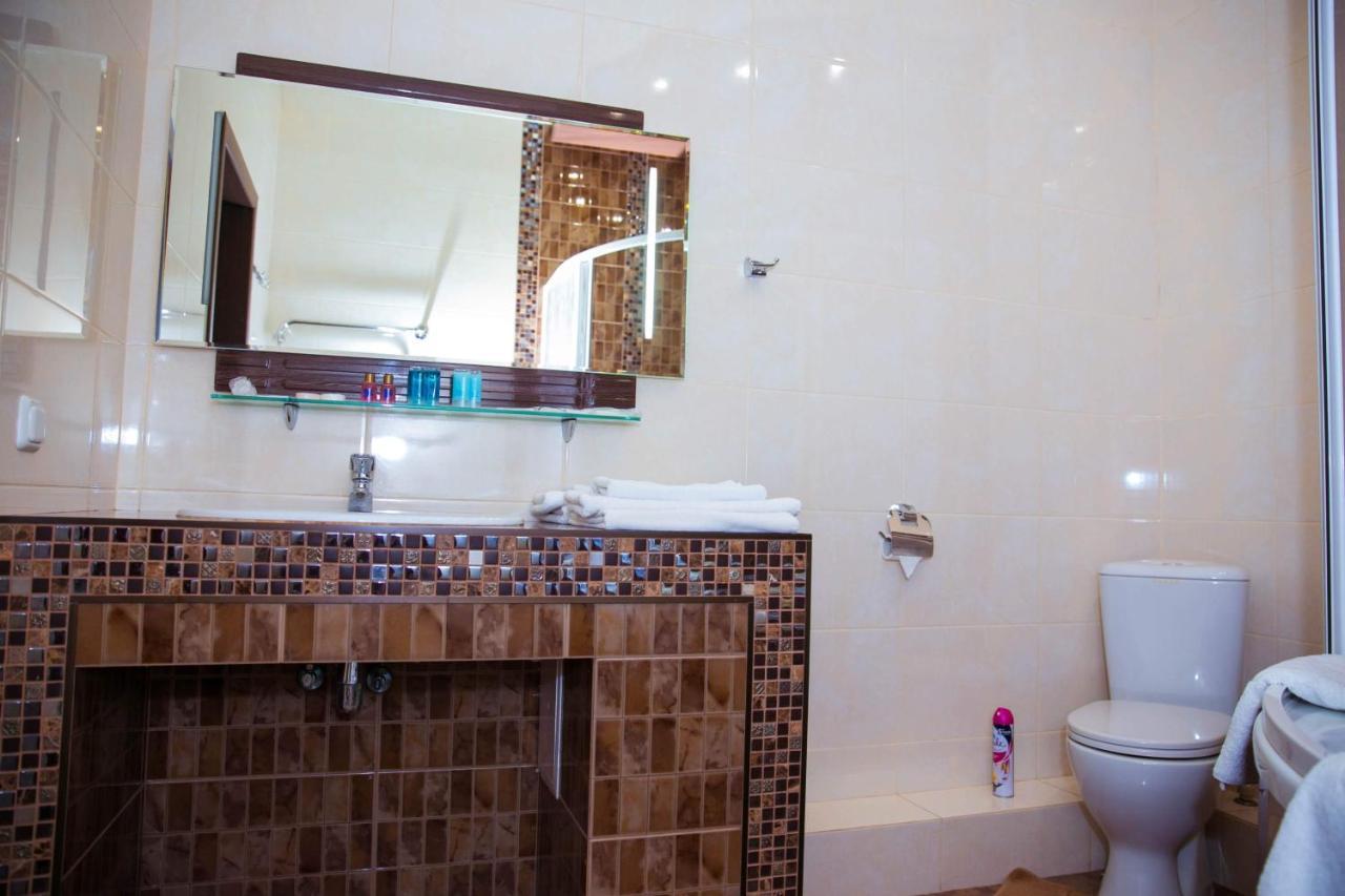 Siesta Hotel Harkov Kültér fotó